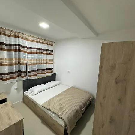 Apartman Luxury Surrounded By Nature Tirana